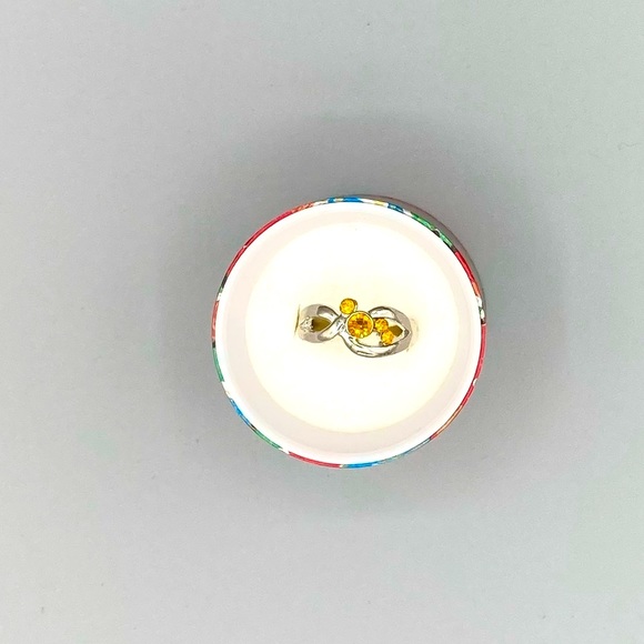 Freeform Fashion Ring with Gold Crystal Accents - Picture 3 of 4